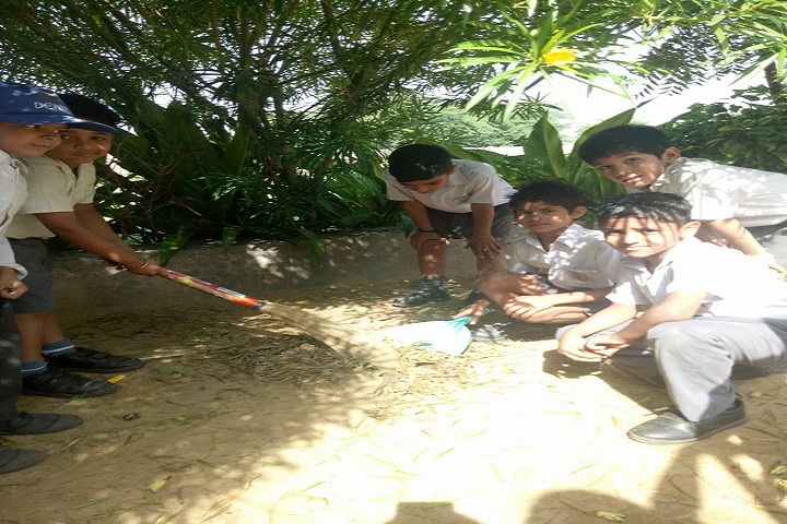 Sardar Patel Vidya Niketan-Swachh Bharat