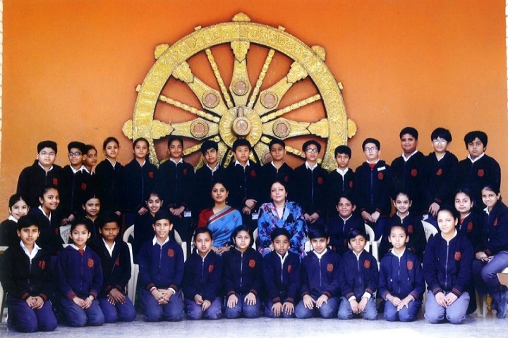 Sardar Patel Vidyalaya-Group Photo