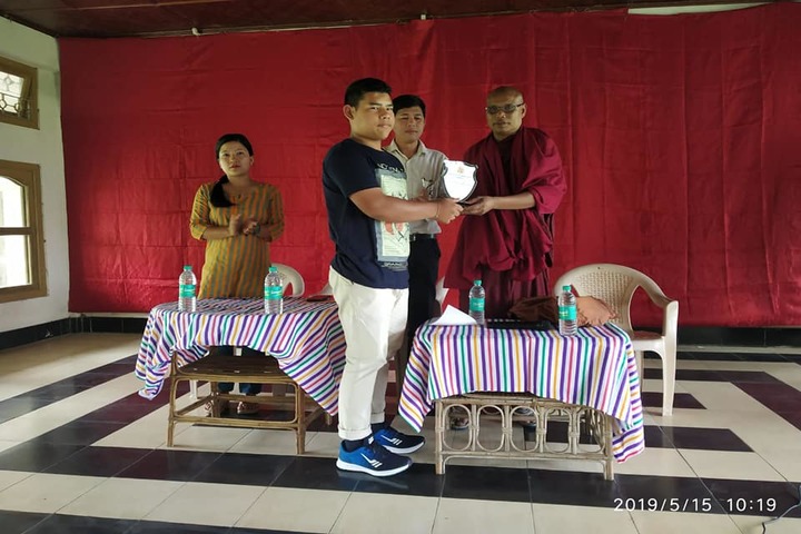Arunachal Pali Vidyapith-Prizes