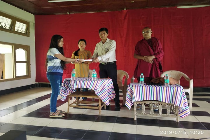 Arunachal Pali Vidyapith-Prizes2