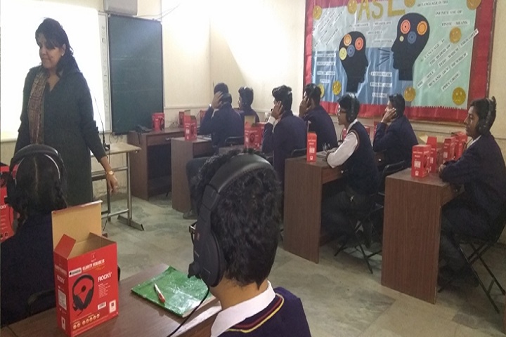 St Lawrence Public School-Lab