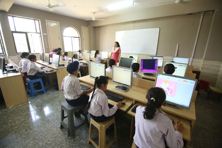 St Froebel School-Computer lab