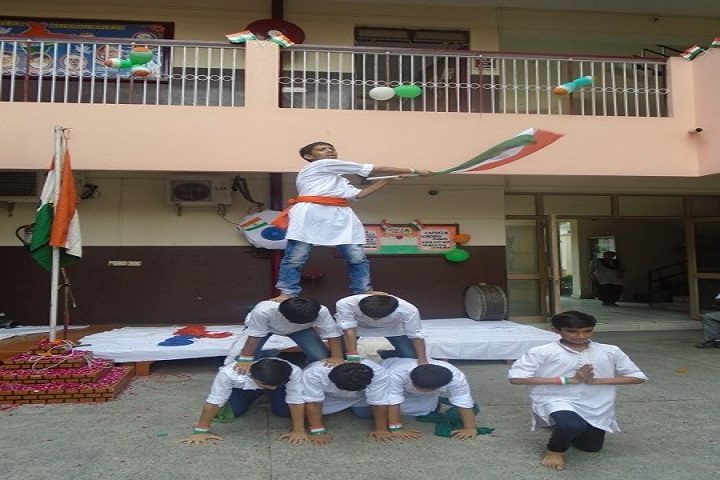 St Prayag Public School-Independence Day Celebration