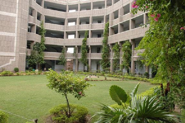 Veda Vyasa D A V Public School-Campus-view