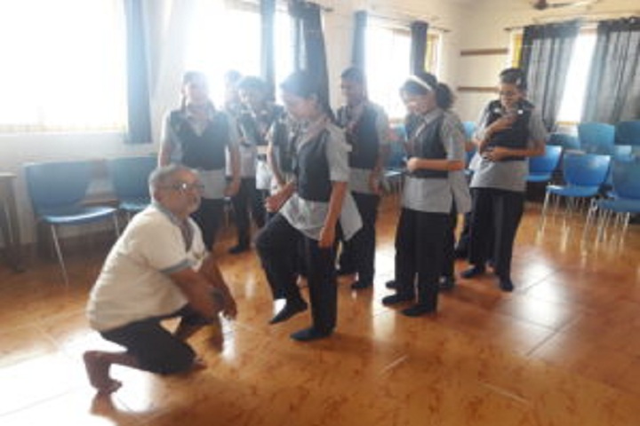 Bharatiya Vidya Bhavans Narayan Bandekar School-Dance