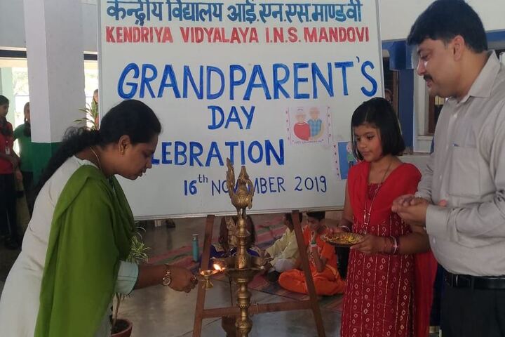 Kendriya Vidyalaya-Grand Parents Day