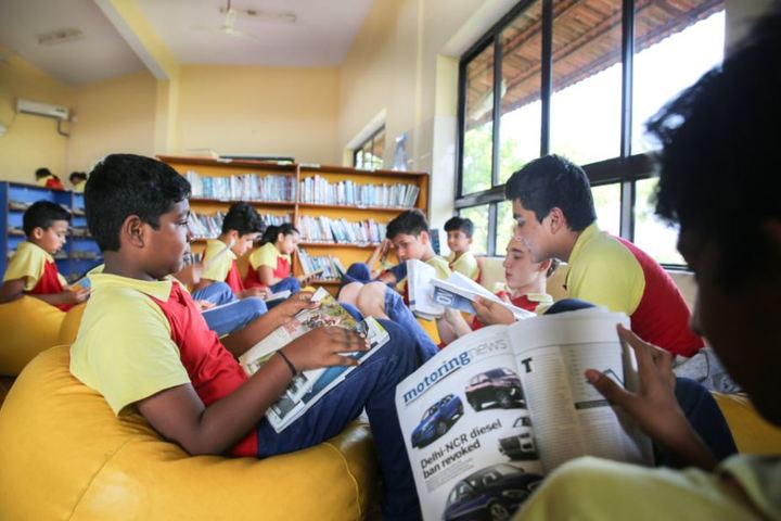 Sunshine Wldwide Secondary School-Library