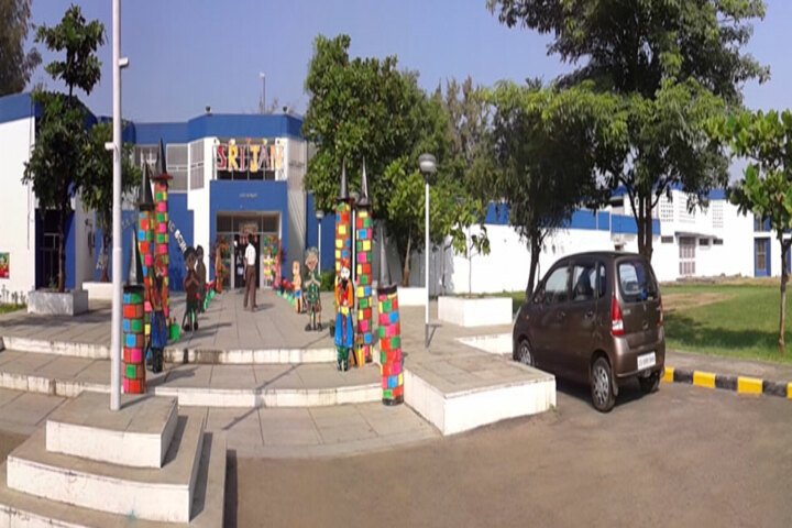 Aditya Birla Public School-School Entrance