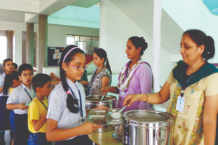 Anand Niketan School-Cafeteria