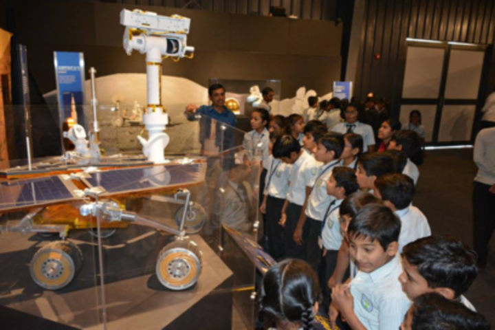 Anand Niketan School-Excursion