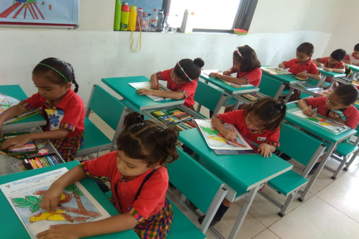 Blue Moon International School,Karjan-Painting Class
