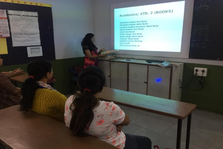 Cosmos Castle International School-Digital classroom