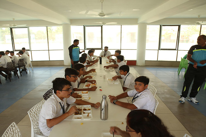 Delhi Public School-Cafeteria and Dining Hall