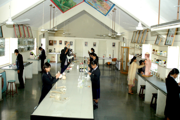Divine Child School-Biology Lab