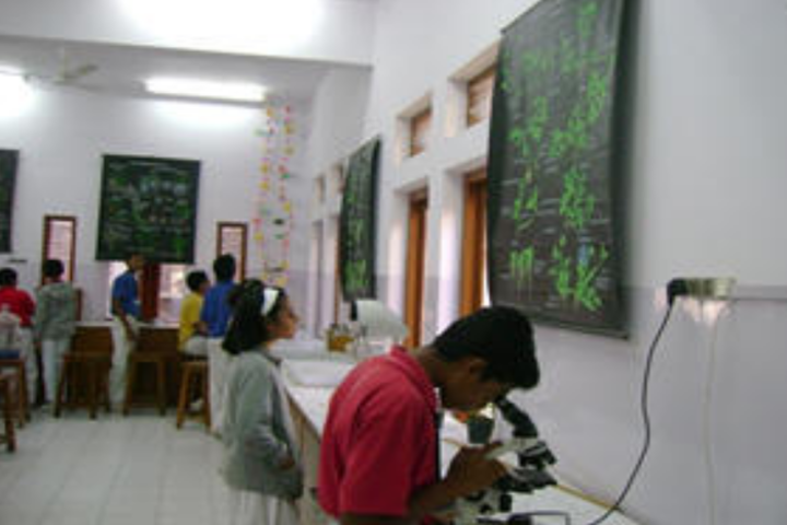 Essar International School-Science Lab