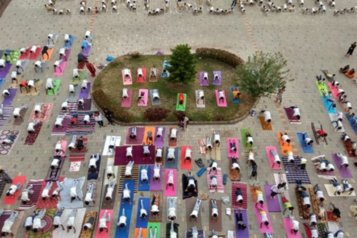 Euro School-Yoga