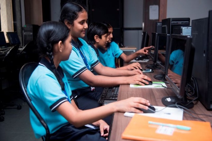 Gajera Global School-Computer Lab
