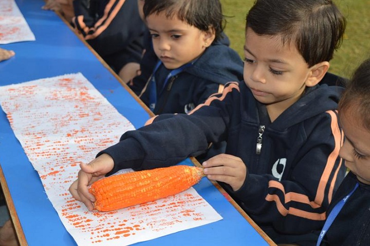 GAJERA INTGajera International School-ArtERNATIONAL SCHOOL-Activity on 26th January