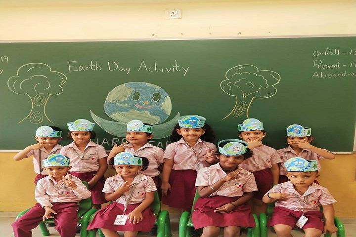 Global Indian International School-Earth Day Activity
