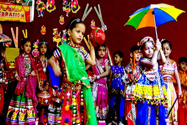 J H Ambani Saraswati Vidya Mandir-Dance