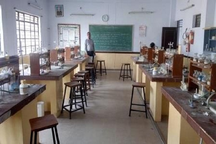 Kendriya Vidyalaya No 3-Chemistry lab