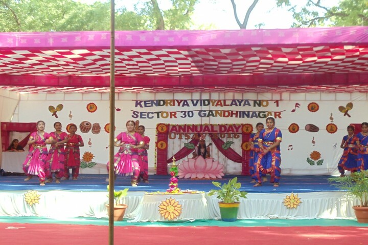 Kendriya Vidyalaya No 1-Annual day