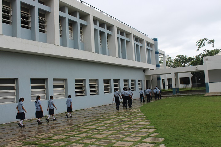 Kokilaben Dhirubhai Ambani Saraswati Vidya Mandir-Campus-View