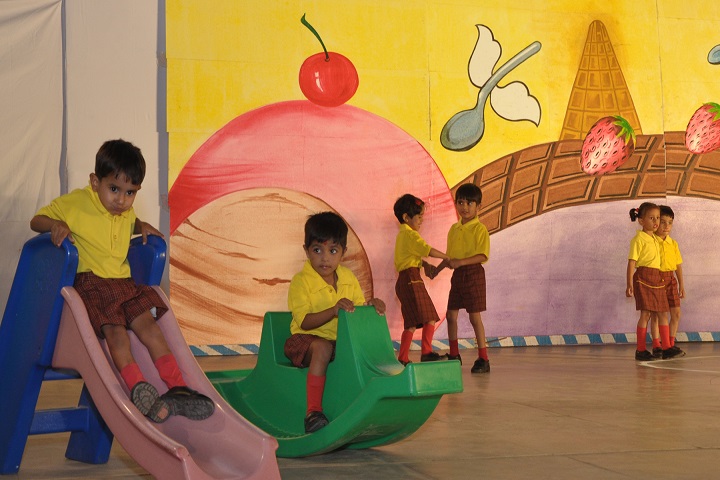 Kokilaben Dhirubhai Ambani Saraswati Vidya Mandir-Kids