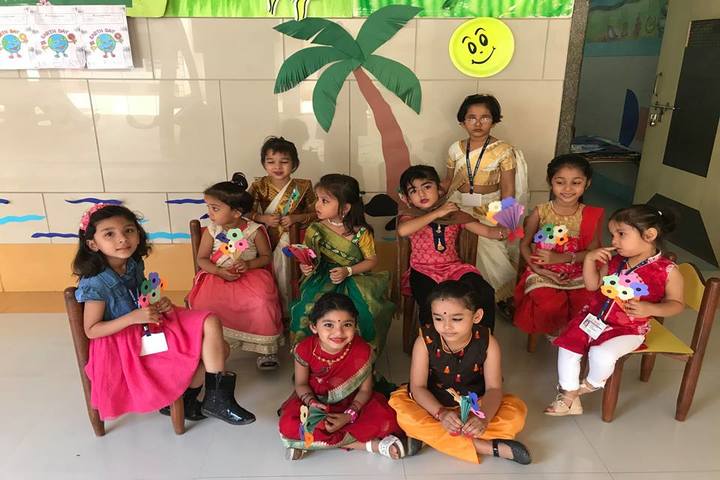 L P Savani Academy-Kids