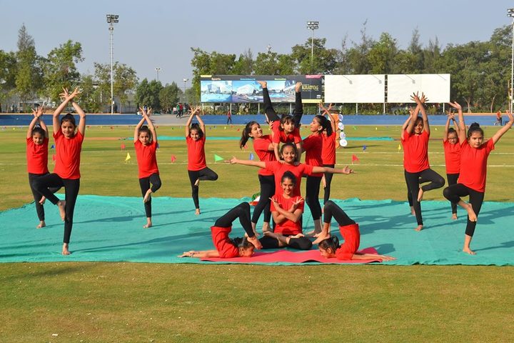 L P Savani Academy-Yoga