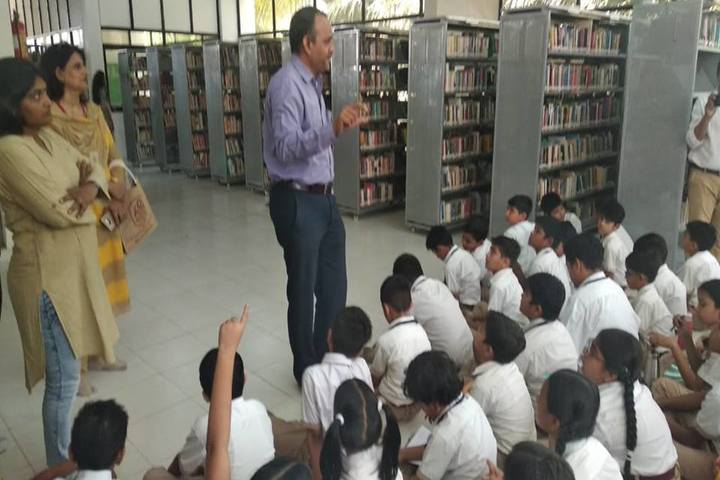 Narmada Calorx Public School-Library