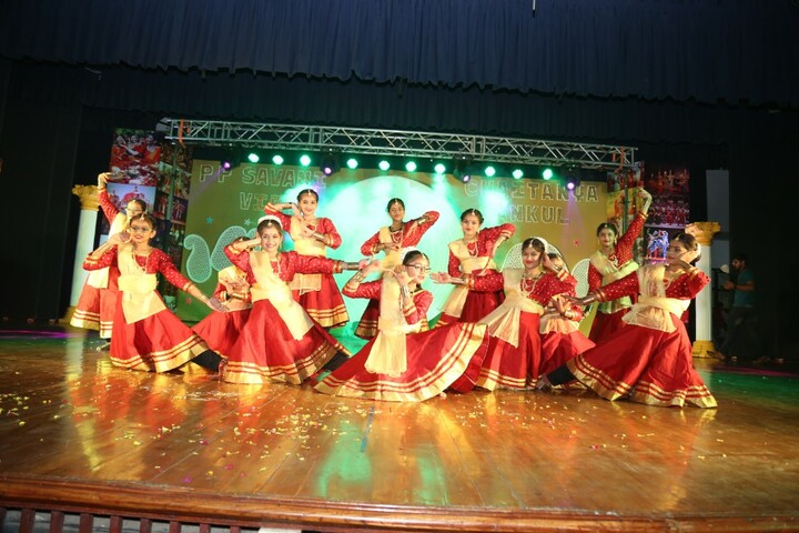 P P Savani Chaitanya Vidya Sankul-Dance