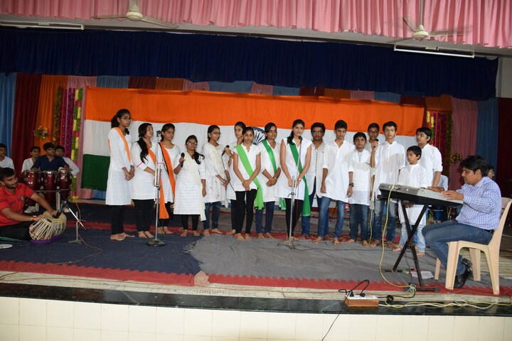 P P Savani Chaitanya Vidya-Singing