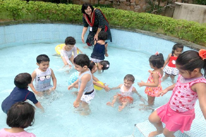 Podar World School-Swimming Pool