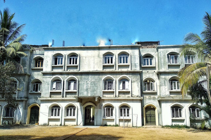 Prince Ashokraje Gaekwad School-Campus