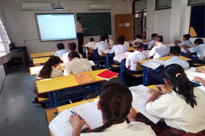 R P Vasani International School-Classroom