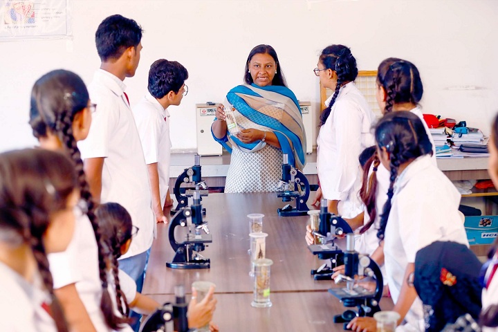 Radiant English Academy-Laboratory