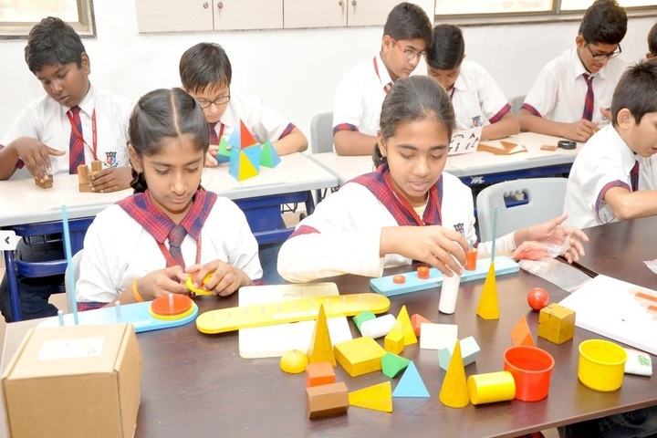Shanti Asiatic School-Maths Lab