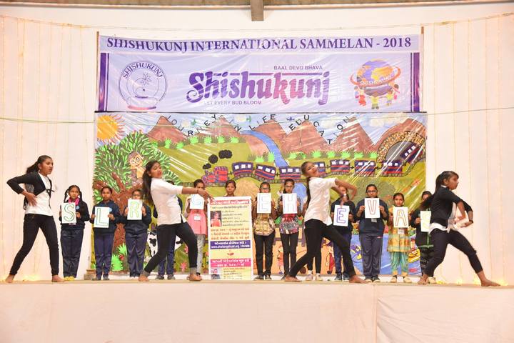 Shishukunj International School-Dance