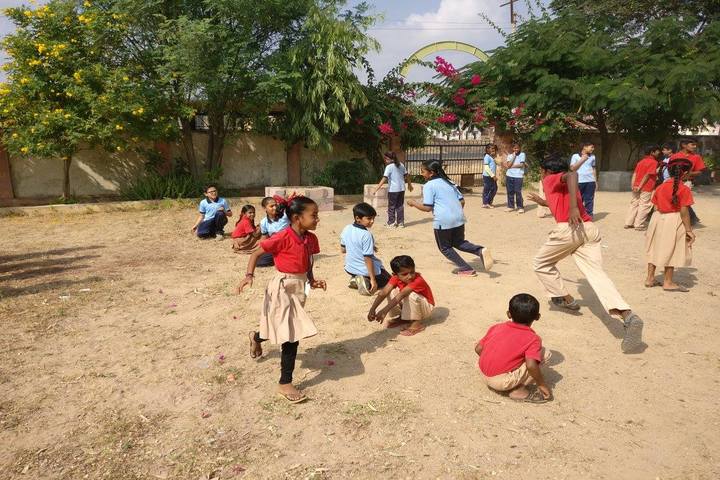 Shishukunj International School-Games