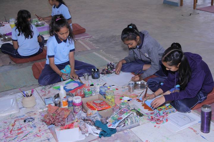 Shishukunj International School-Art-Craft