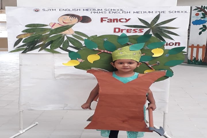 Shree Jain Yuvak Mandal English Medium School-Fancy Dress Competition