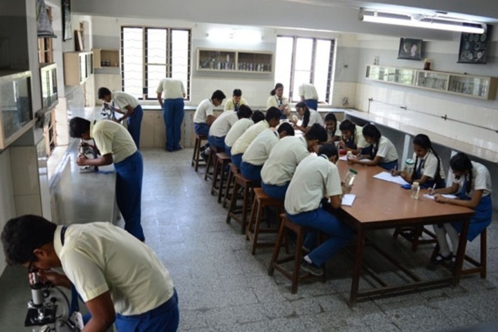 Shree Narayana Central School-Biology Lab
