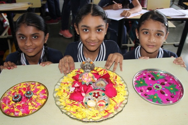 Shree Swaminarayan International Gunatit Vidyadham-Diya Making Activity