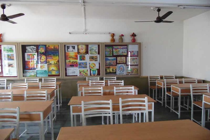 Shreeya Devi Bhagirath Rathi Maheshwari Vidyapeeth-Art and Craft Room