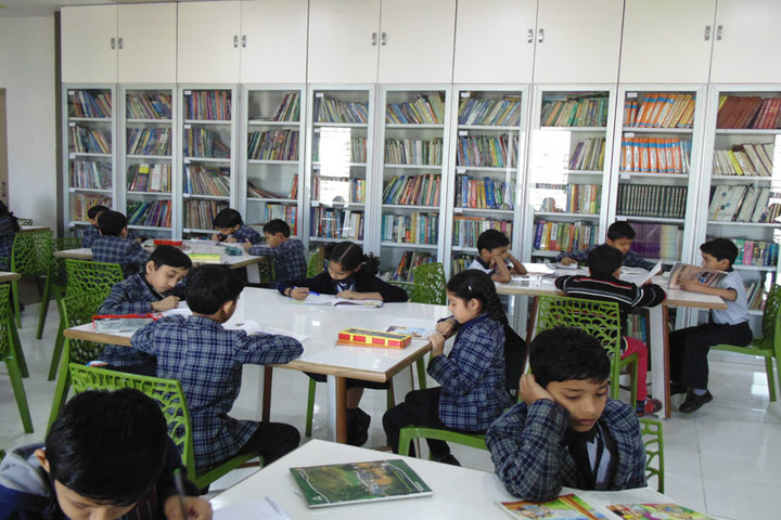 Shreeya Devi Bhagirath Rathi Maheshwari Vidyapeeth-Library