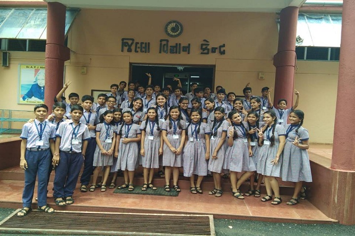 Shri LG Haria Multipurpose School-Educational Trip