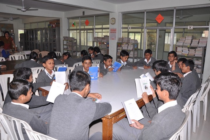 Shrimati Maniba Chunilal Patel Sanskar Vidya Bhavan-Library