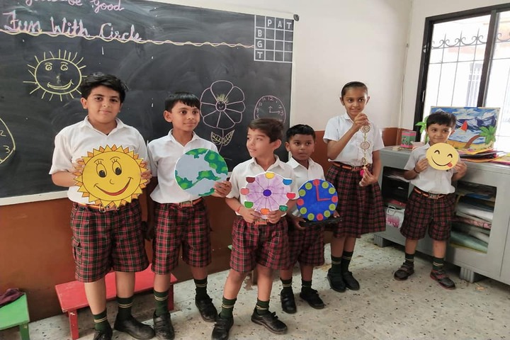 Silver Bells Public School-Art And Craft