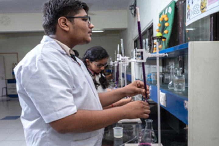 Smt Sandraben Shroff Gnyan Dham School-Chemistry Lab